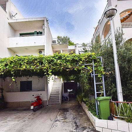 Apartments And Room Nevenka Makarska Dış mekan fotoğraf